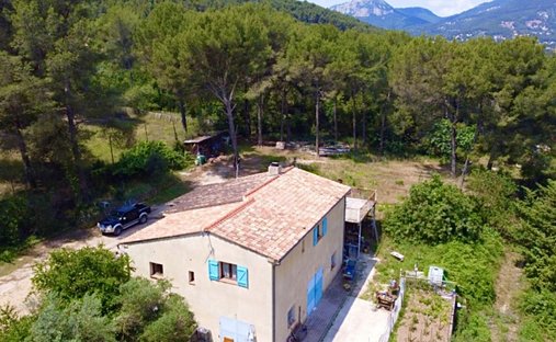 Casa a Le Revest-les-Eaux, Provenza-Alpi-Costa Azzurra, Francia 1
