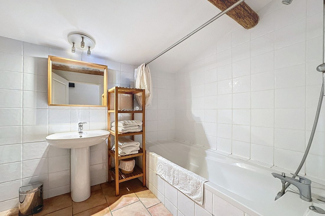 House in Lioux, Provence-Alpes-Côte d'Azur, France 3 - 17018438