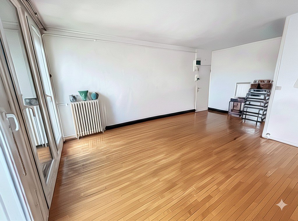 Apartment in Montrouge, Ile-de-France, France 3 - 17018472
