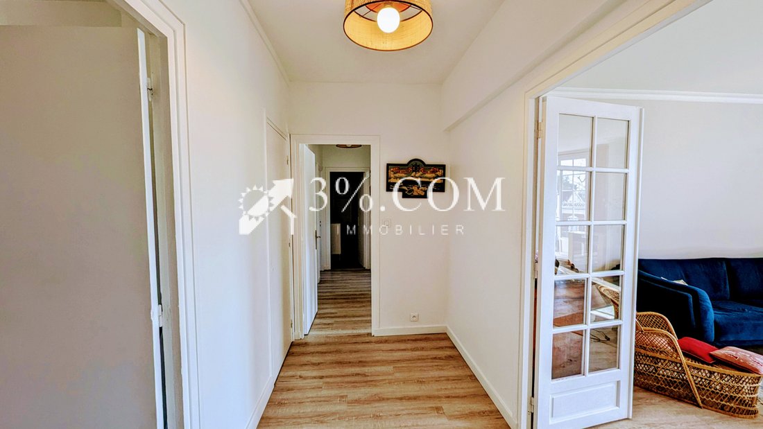Apartment in Notre Dame, Versailles, France 5 - 17018595