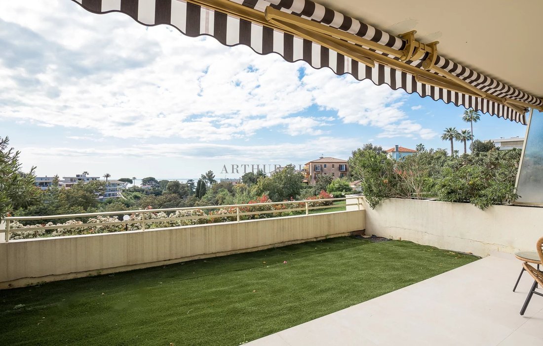Apartment in Le Plan, Cannes, France 3 - 17018478