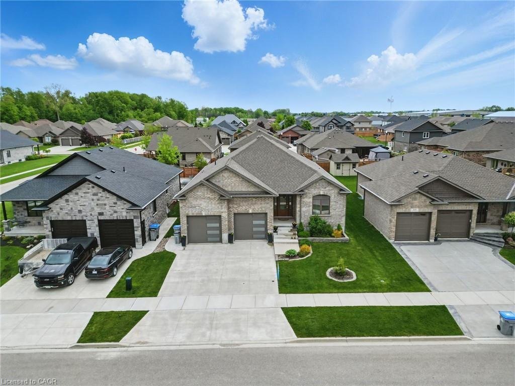 House in Listowel, Ontario, Canada 2 - 17018039