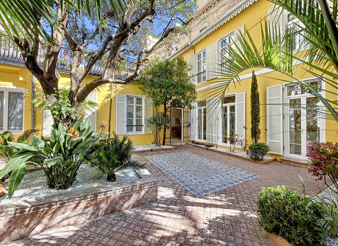 Villa in Cannes, Provence-Alpes-Côte d'Azur, France 1 - 17018425