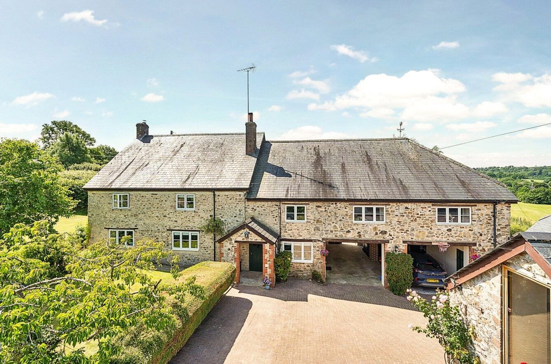 House in Hemyock, England 1 - 16262227