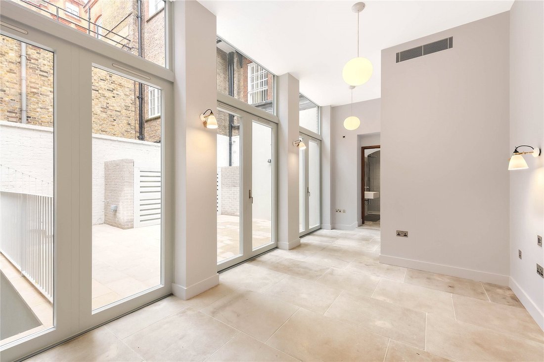 Apartment in Chelsea, Kensington And Chelsea, England 2 - 17020315