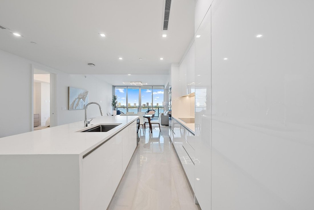 Condo in Lake Park, Florida, United States 5 - 17020604