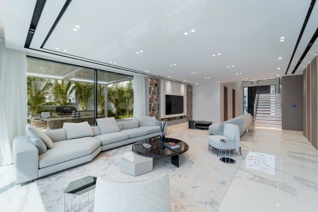 Villa in Palm Jumeirah, Dubai, United Arab Emirates 1 - 17019906