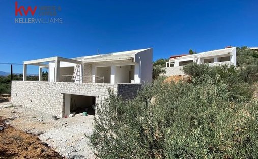 Casa a Koinotita Agiou Adrianou, Nea Tiryntha, Grecia 1