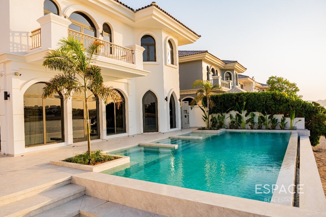 Villa in Palm Jumeirah, Dubai, United Arab Emirates 1 - 17020102
