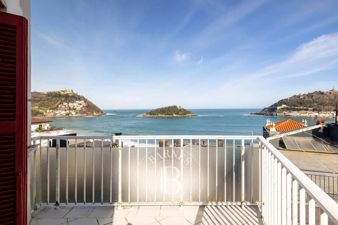 House in Mendebaldea, Donostia-San Sebastian, Spain 4 - 17020741