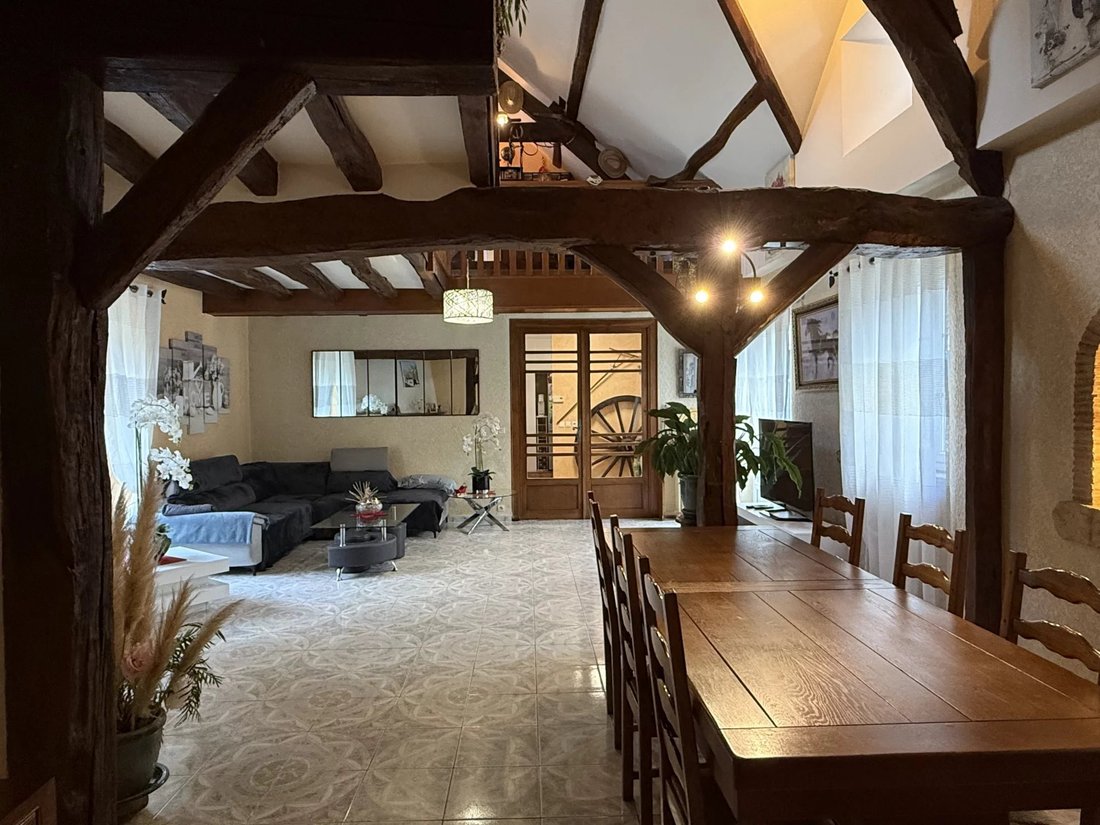 House in Villeneuve-la-Guyard, Bourgogne – Franche-Comté, France 3 - 17020671
