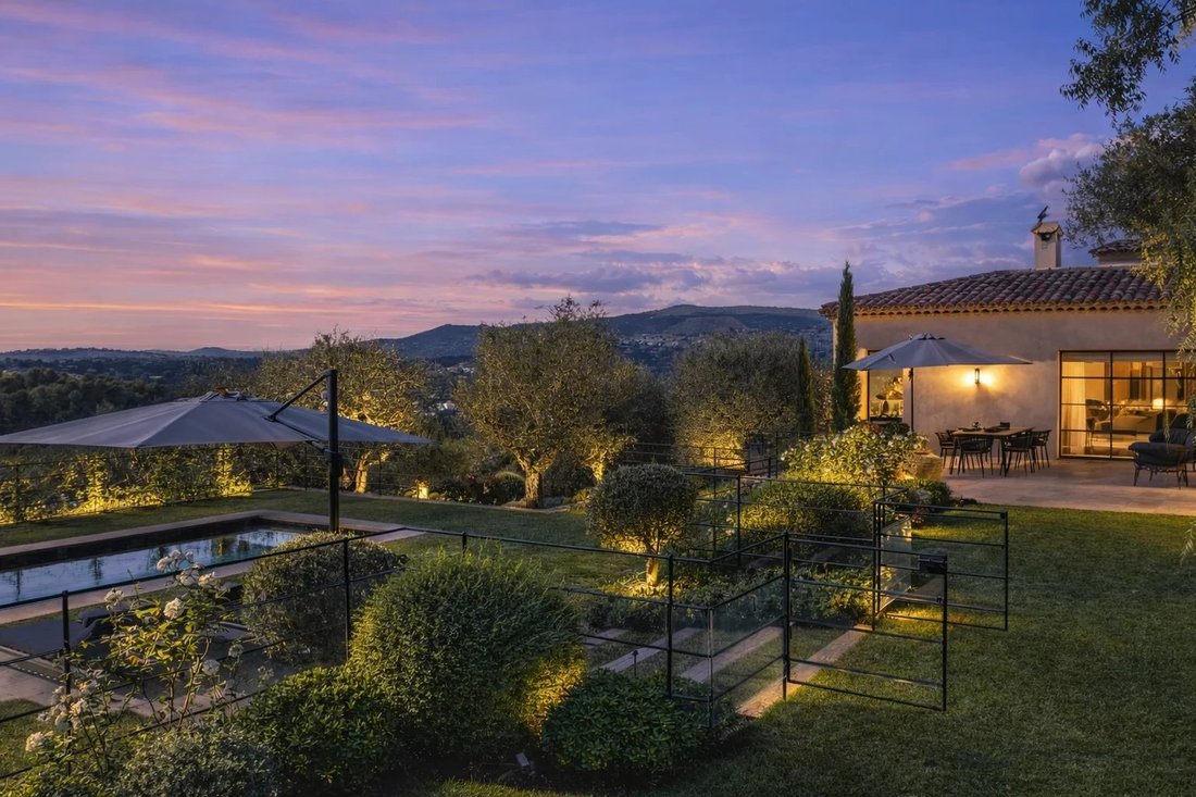 House in Grasse, Provence-Alpes-Côte d'Azur, France 2 - 16623195