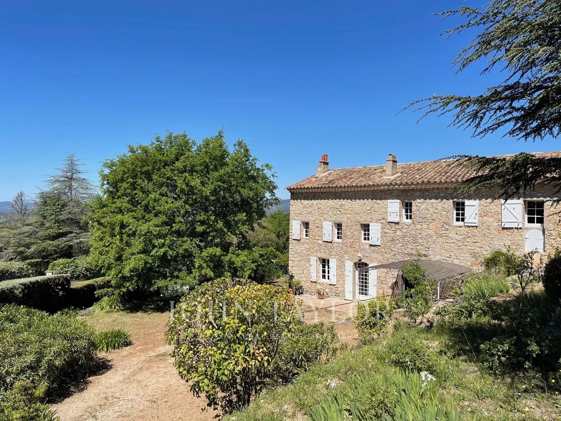 Country House in Le Rouve-Gailleux-Le Val d'Arenc, Le Beausset, France 1 - 17020751