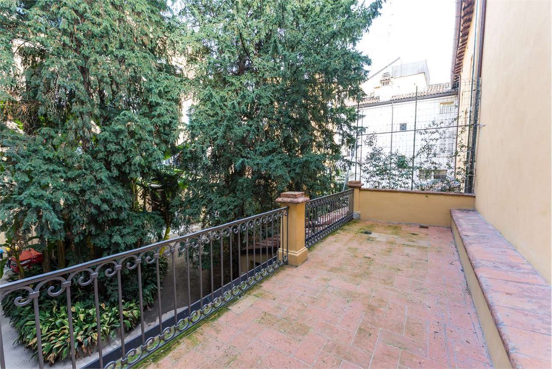 Apartment in Historic Center, Modena, Emilia-Romagna 3 - 17020091