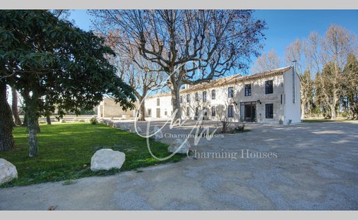 Villa in Arles, Provence-Alpes-Côte d'Azur, France 1