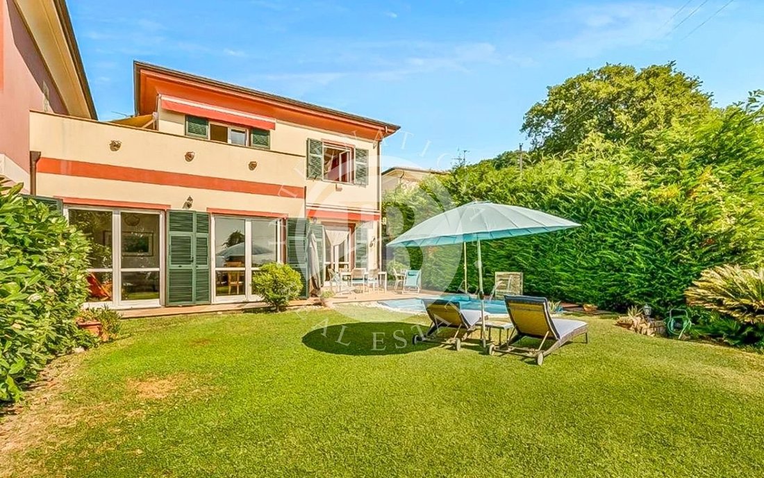 Villa in Historic Center, La Spezia, Italy 3 - 17020445