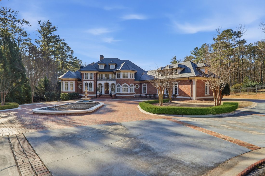 College Park, Georgia, United States 2 - 17020612