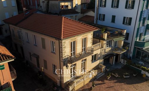 Casa en Porto Valtravaglia, Lombardía, Italia 1