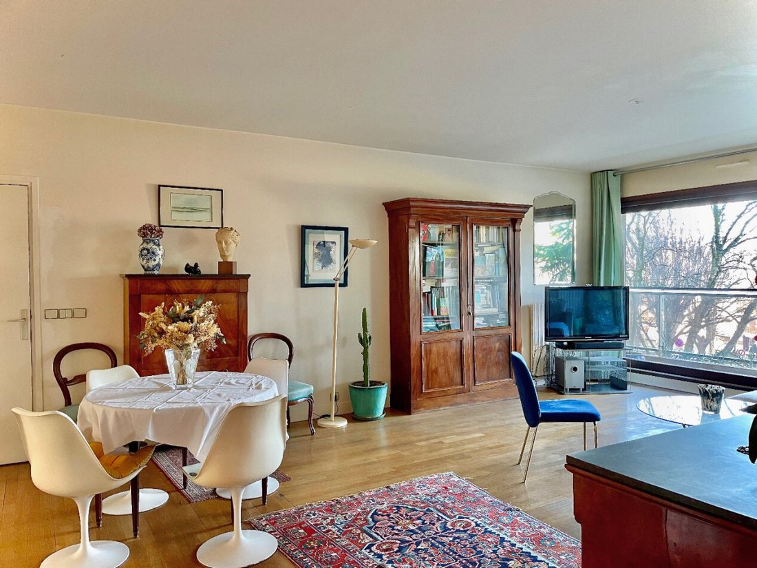 Apartment in Saint-Cloud, Ile-de-France, France 1 - 17020322