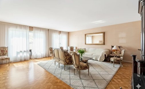 Apartment in La Plaine des Sablons, Neuilly-sur-Seine, France 1