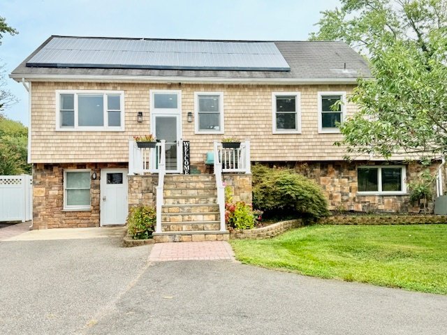 House in East Patchogue, New York, United States 1 - 17020104