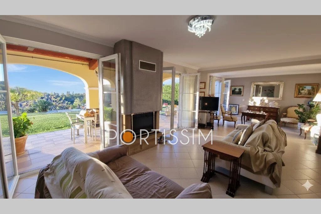 Villa in Village, Villeneuve-Loubet, France 2 - 17020559