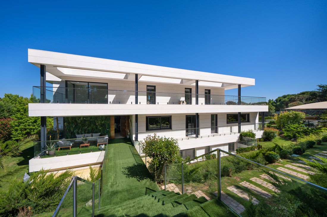 Villa in Pozuelo de Alarcon, Comunidad de Madrid, Spain 2 - 17020597