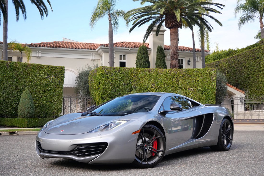 Coupe in Los Angeles, California, United States 2 - 17020999