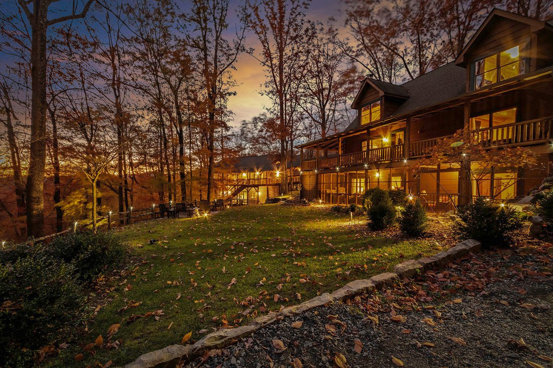 House in Mars Hill, North Carolina, United States 1 - 17021839