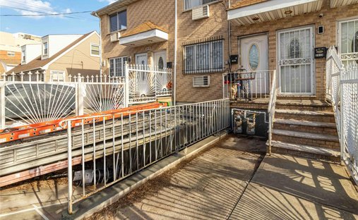 House in New York, New York, United States 1