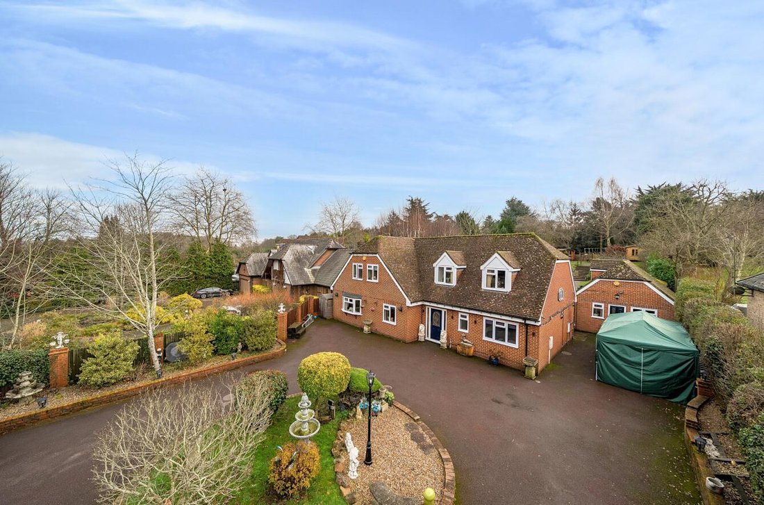 House in Addington, England 1 - 17022960