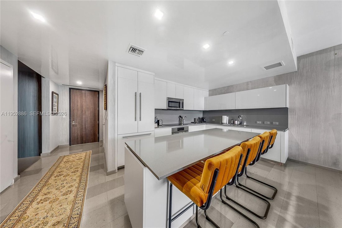 Condo in Miami, Florida, United States 5 - 17019697