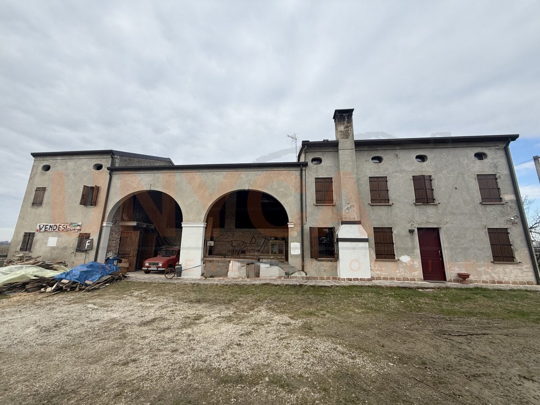 House in Piazzola sul Brenta, Veneto, Italy 1 - 17023849