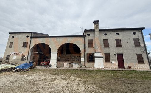 House in Piazzola sul Brenta, Veneto, Italy 1