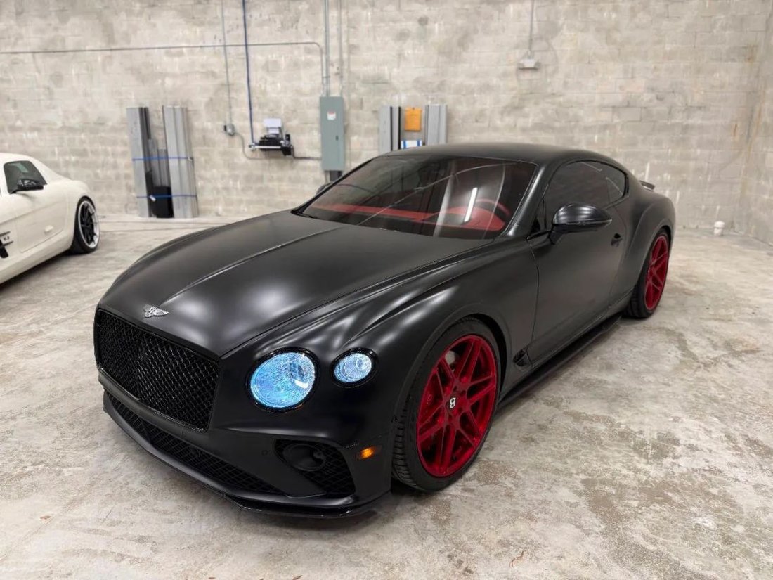 Cabriolet in Fort Lauderdale, FL, United States 2 - 17023942
