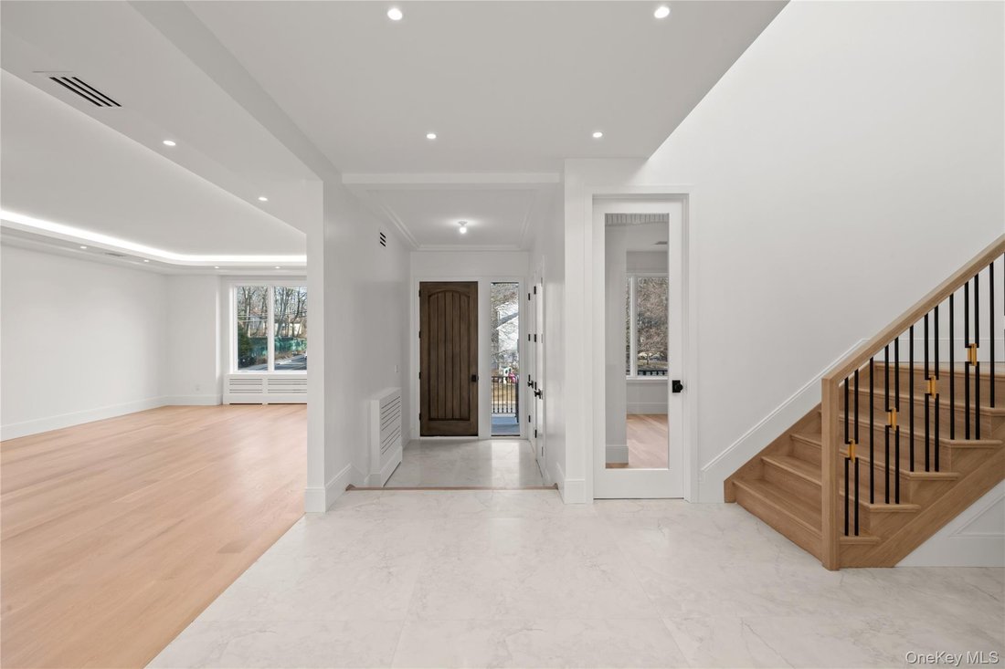 Condo in Airmont, New York, United States 4 - 17023601