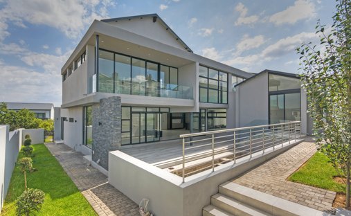 House in Waterfall Country Estate South, Gauteng, South Africa 1
