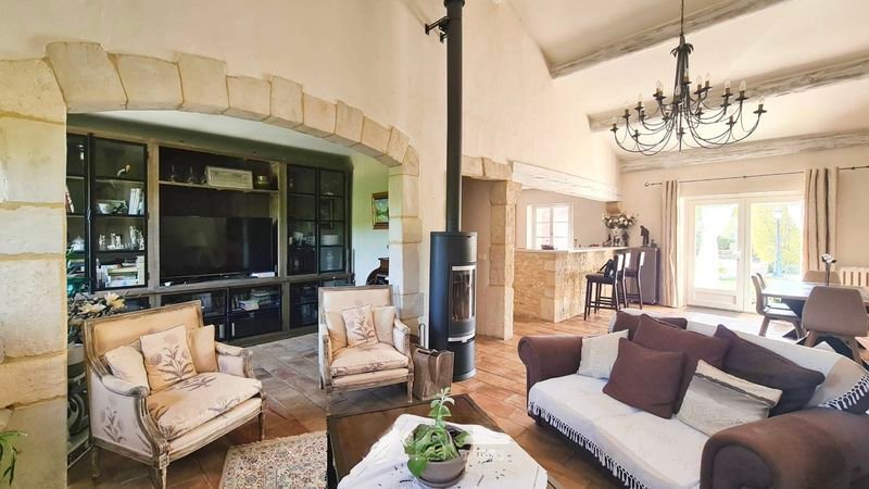 Estate in Uzès, Occitania, France 2 - 17023564