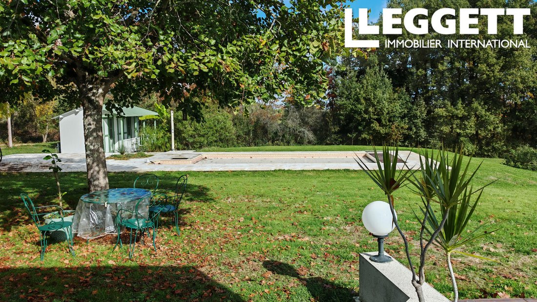 Villa in Fleurance, Occitania, France 4 - 17020830