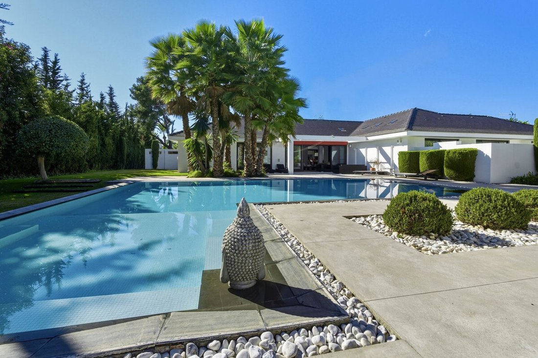 Villa in Guadalmina Baja, San Pedro de Alcantara, Spain 3 - 17025197