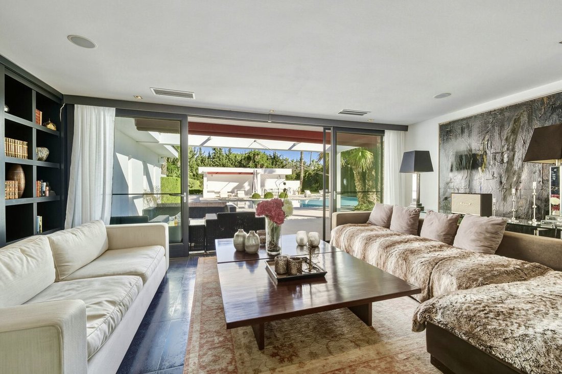 Villa in Guadalmina Baja, San Pedro de Alcantara, Spain 2 - 17025197