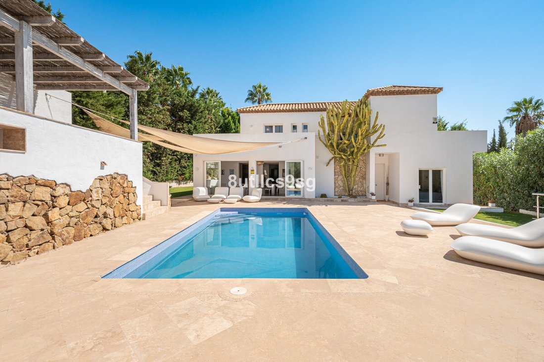 Villa in Puerto Banus, Marbella, Spain 1 - 17025055