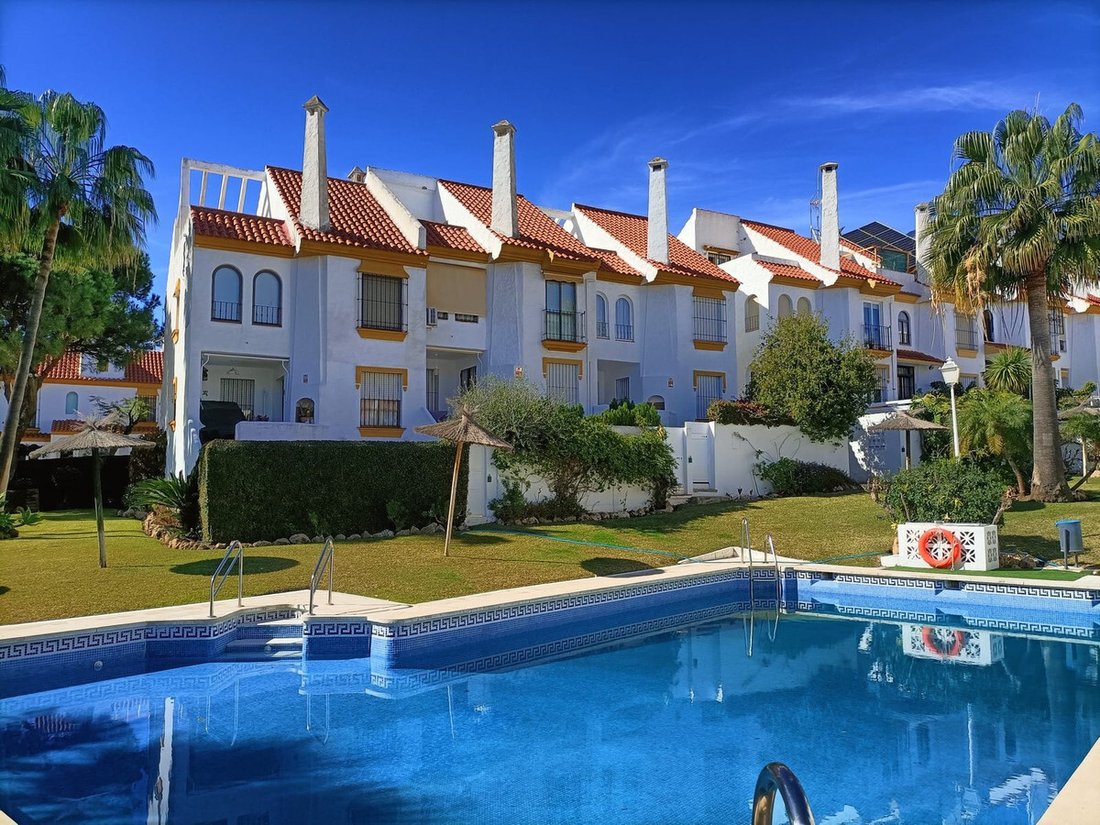 Townhouse in Estepona, Andalusia, Spain 1 - 17028864