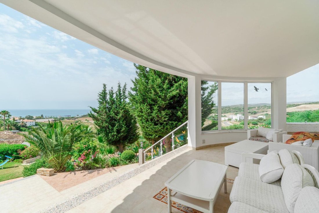 Villa in Estepona, Andalusia, Spain 3 - 17025826