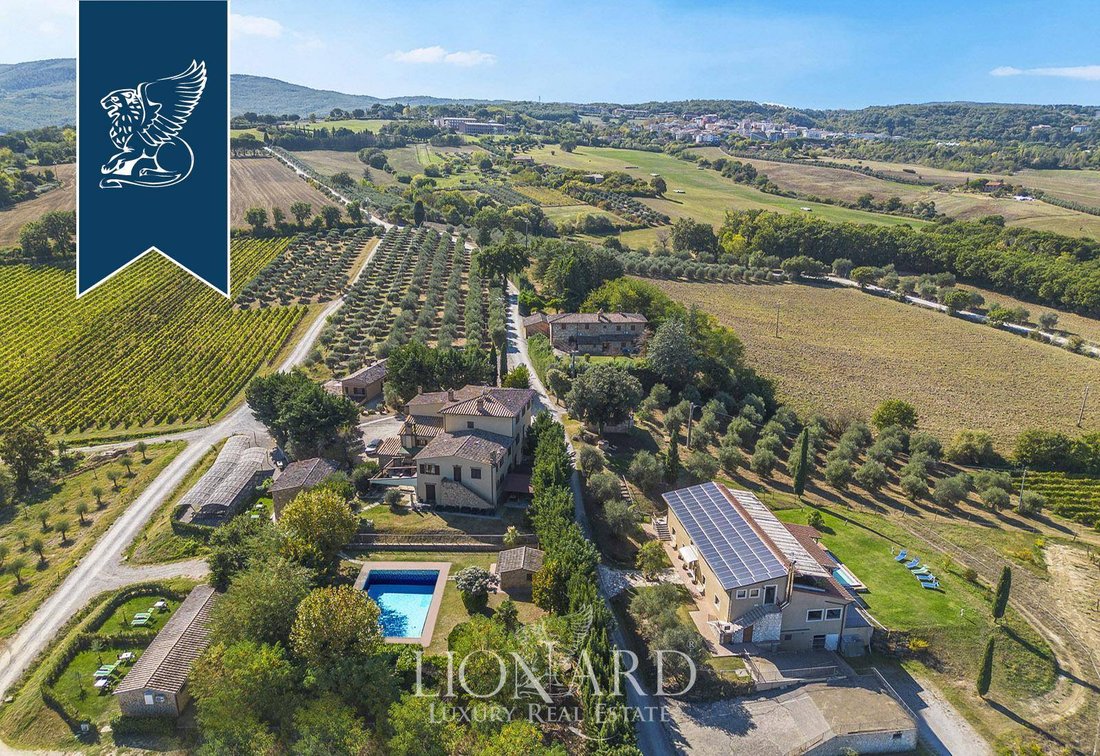 Villa in Chianciano Terme, Tuscany, Italy 1 - 17023286