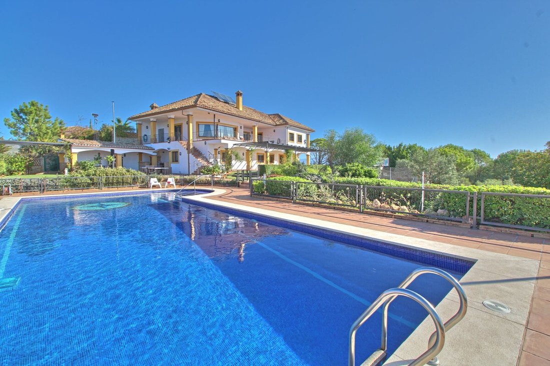 Finca in Estepona, Andalusia, Spain 1 - 17025250