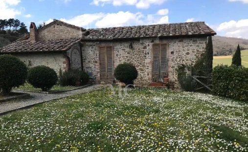 Estate in Radda in Chianti, Tuscany, Italy 1