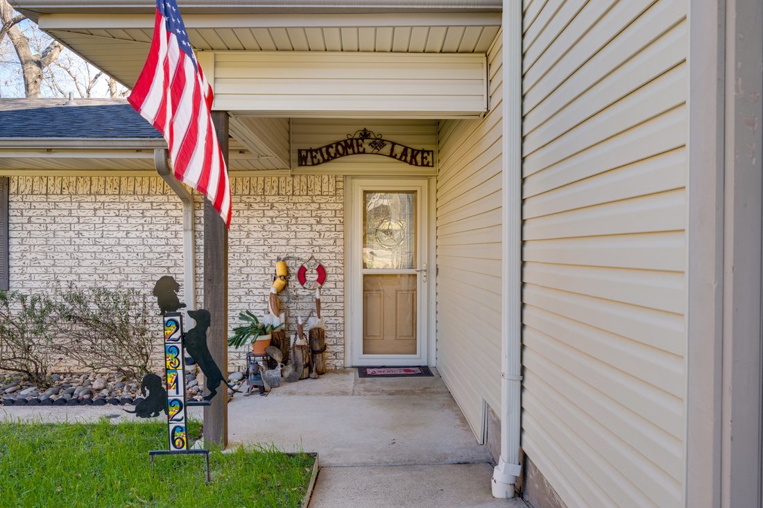 House in Palestine, Texas, United States 3 - 17021826