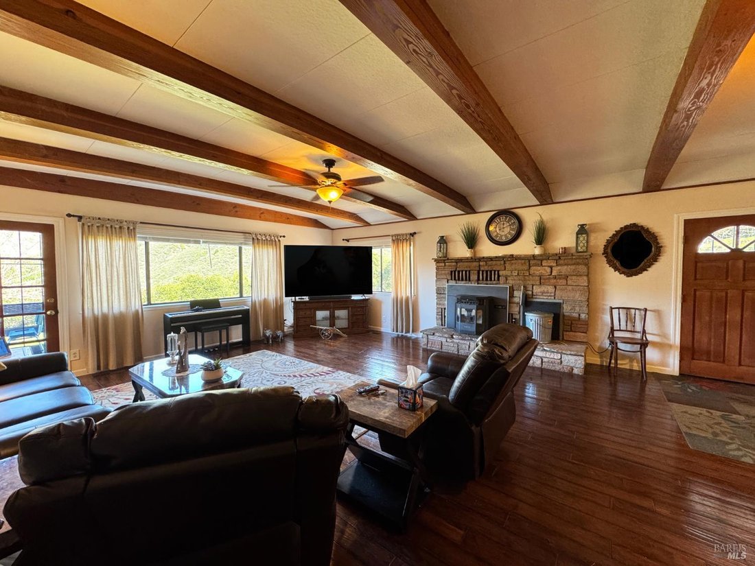 House in Hopland, California, United States 4 - 17021802
