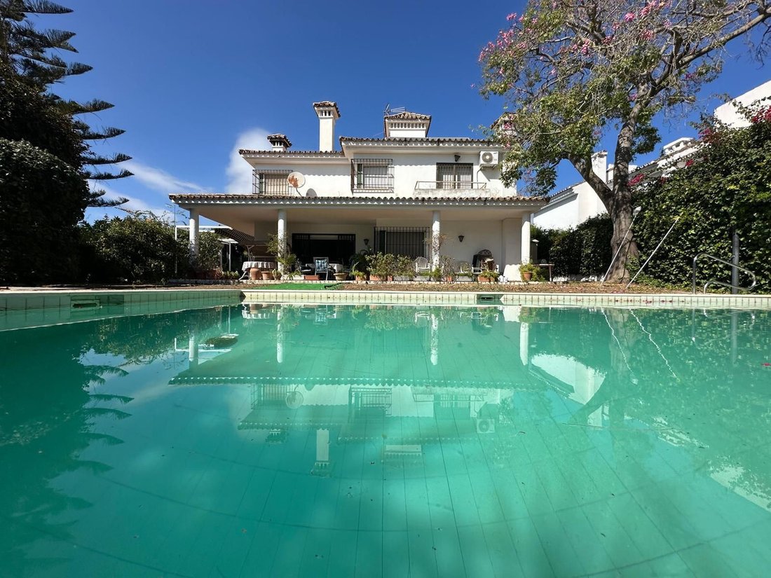 Villa in Marbella, Andalusia, Spain 2 - 17026444